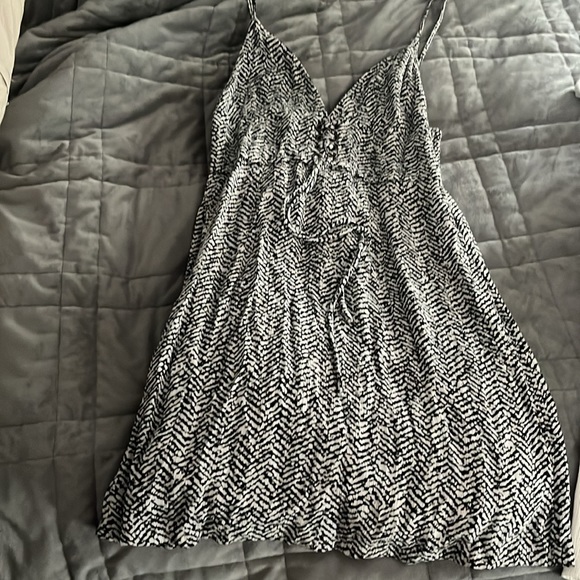 Sumer dress - Picture 2 of 4